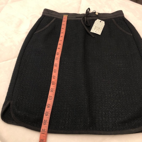 โซ๏ธ NWT Tweed Skirt โซ๏ธ - Picture 6 of 12